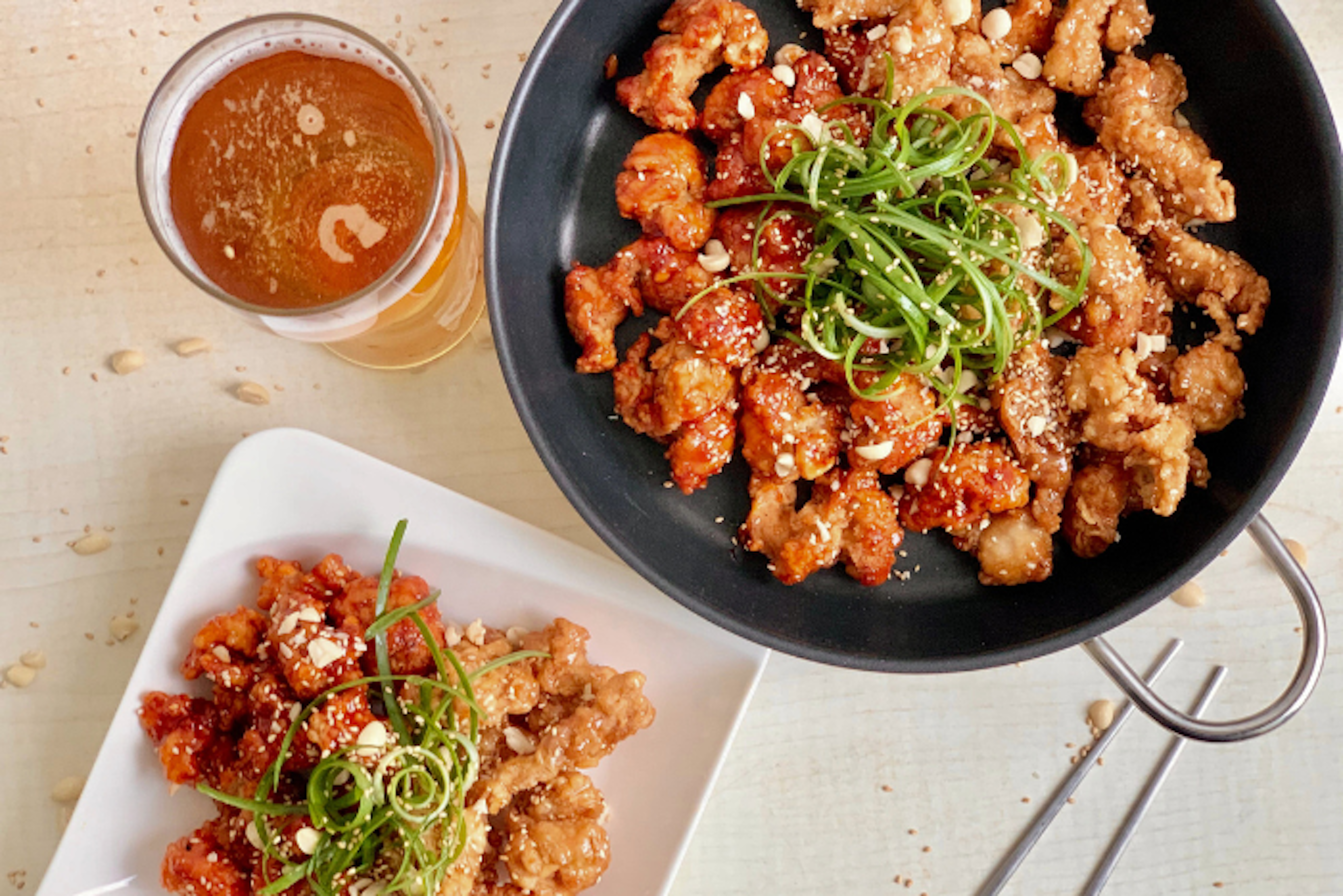 Veggie Dakgangjeong: Fleischfreies süßes und würziges koreanisches gebratenes Hühnchen
